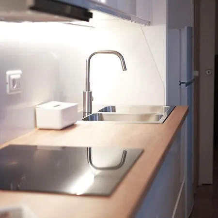 Jlh Aparts - Just Like * Bari