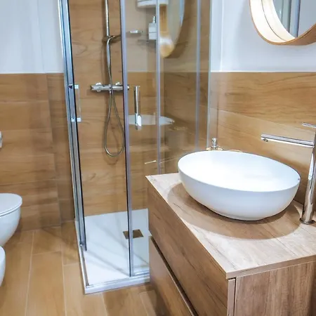 Jlh Aparts - Just Like Lägenhet Bari