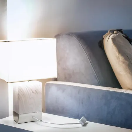 Jlh Aparts - Just Like Bari