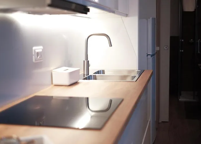 Jlh Aparts - Just Like * Bari