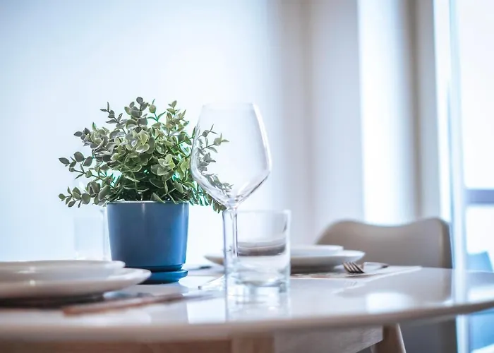 Jlh Aparts - Just Like Bari