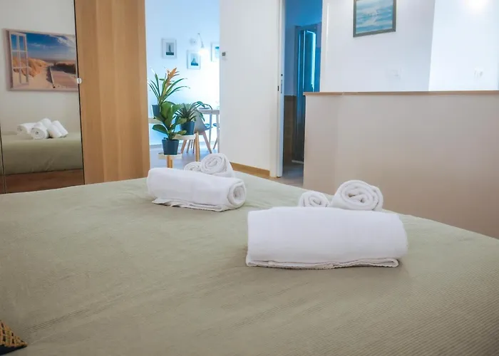 Jlh Aparts - Just Like * Bari